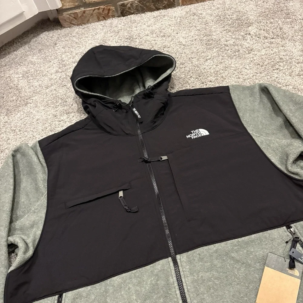 The North Face wash items